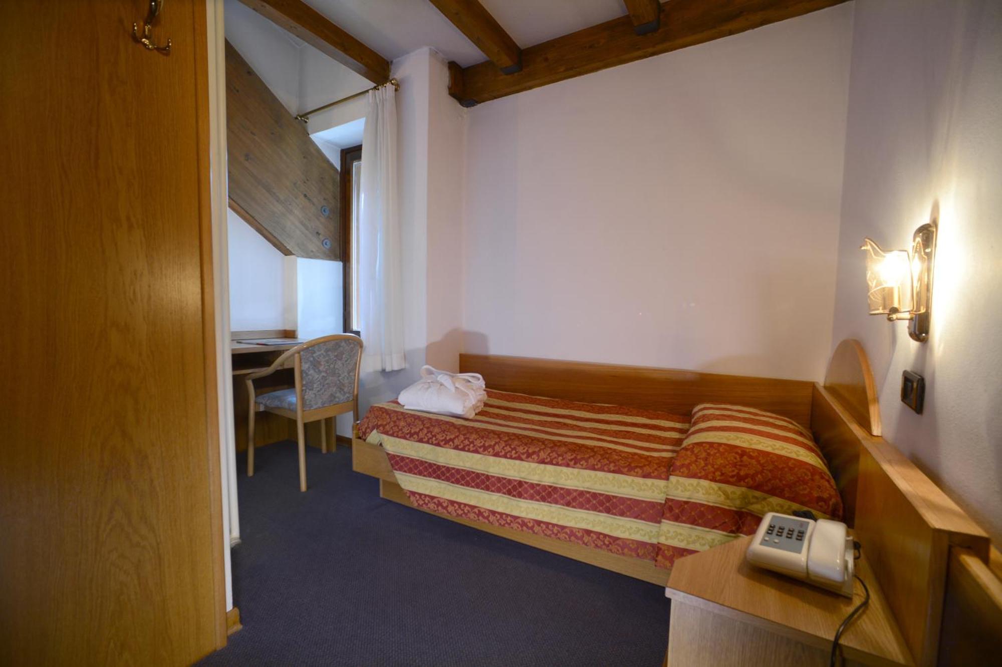 Hotel Margherita San Martino Di Castrozza Oda fotoğraf
